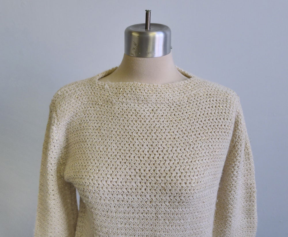 Cream and Gold Metallic Knit Sweater w/ 3/4 length  Sleeve