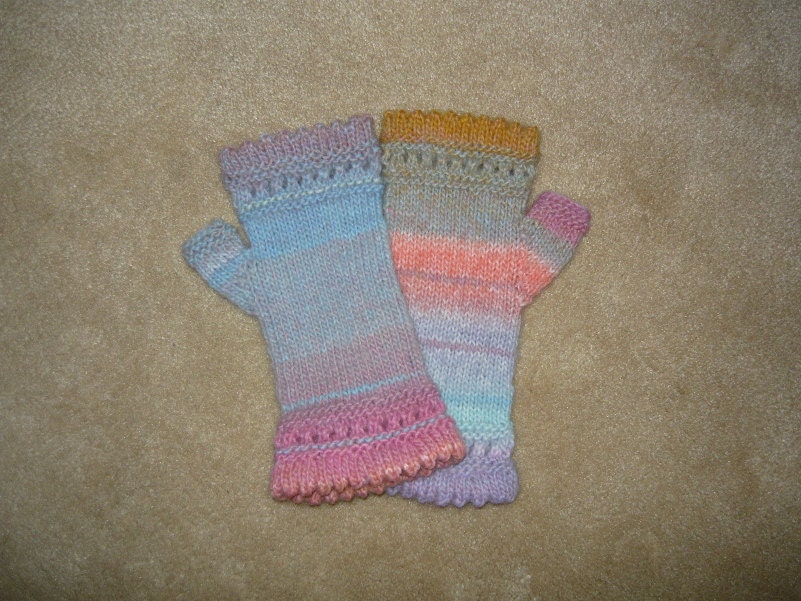 Pink Sands Fingerless Mitts