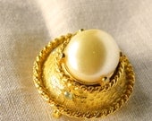 Large Gold Tone Pin Brooch Vintage, Large Faux Pearl, Shipping Included to USA
