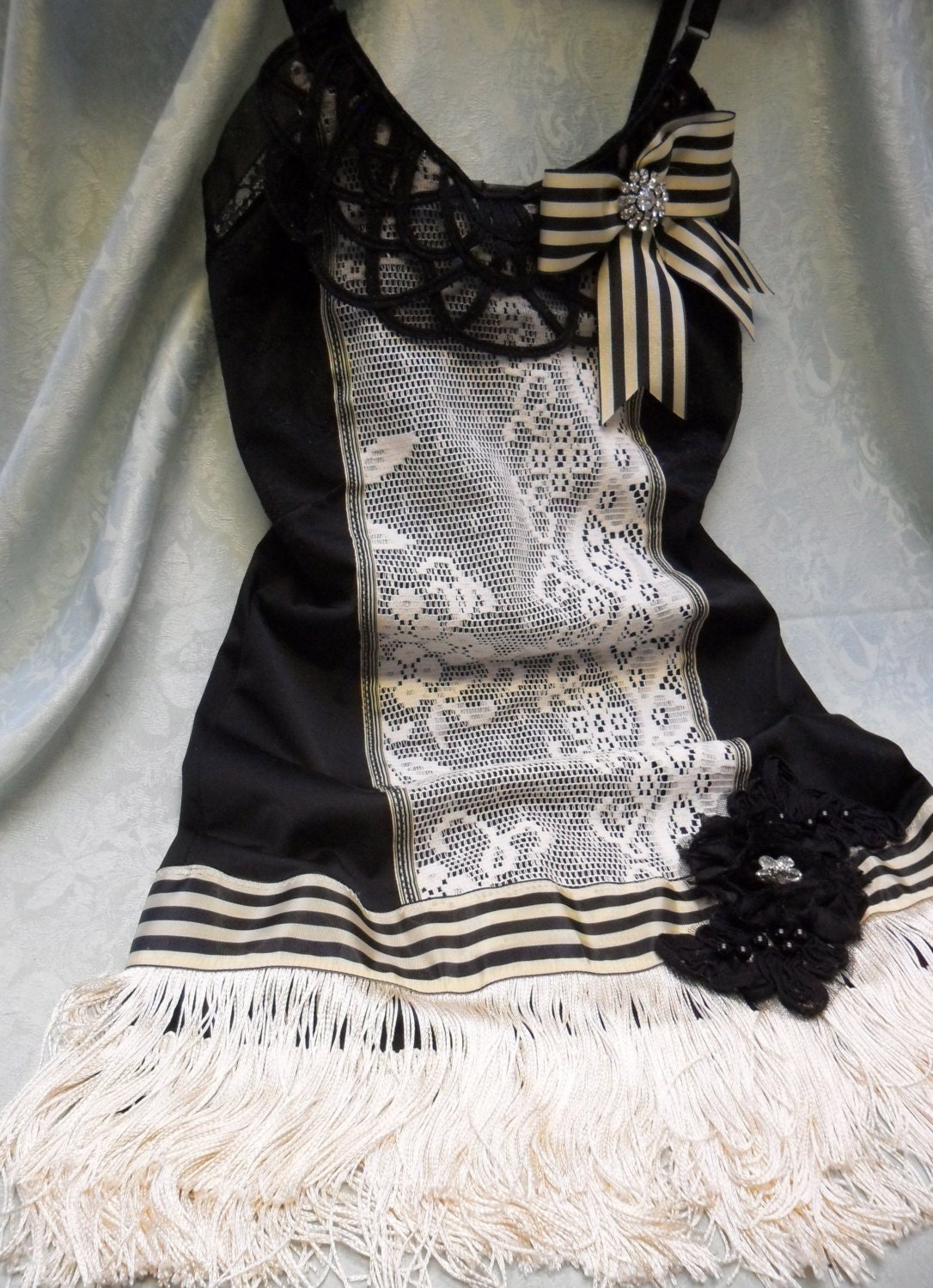 FLAPPER Great Gatsby 1920s Speakeasy Jazz Age Roaring 20s - Vintage Slip Make Over -Black and Cream