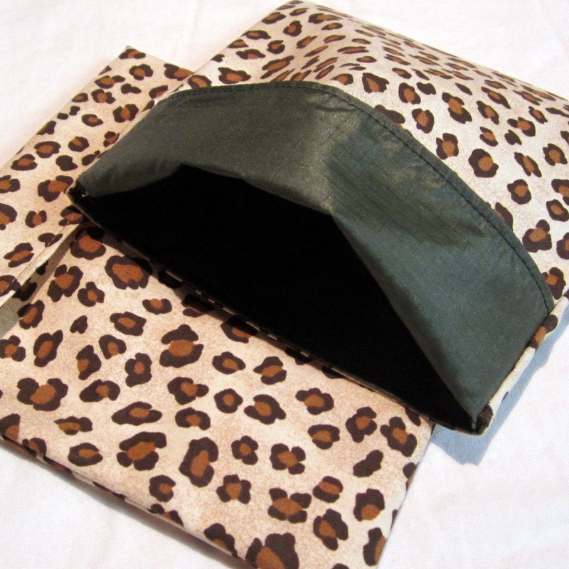 Lined LARGE FlipFlap Sack--Cheetah (OLIVE) Sandwich bag