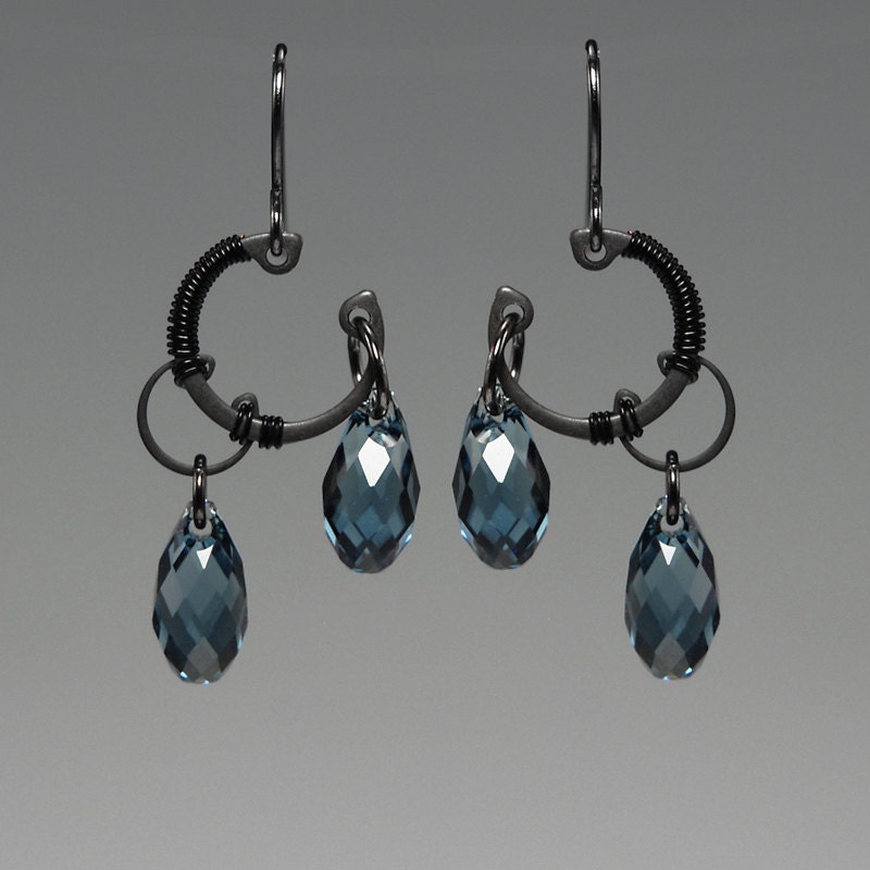Thelxinoe II v7: Denim blue and ocean blue Swarovsk industrial wire wrapped earrings