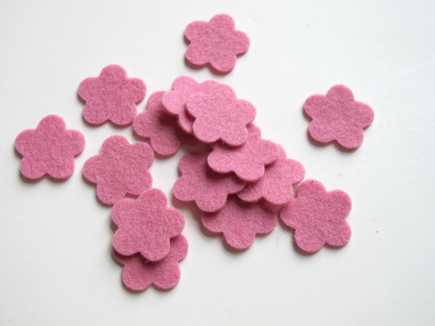 Flower Die Cuts - 100% Wool Felt - Tiny Blossoms Set of 15 - Applique - Scrapbooking - Confetti - Party Supply - Wedding Shower DIY