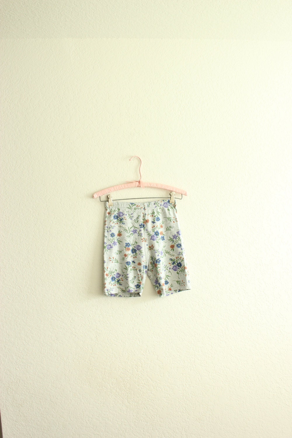 gray floral print 90s stretch bike shorts s/m