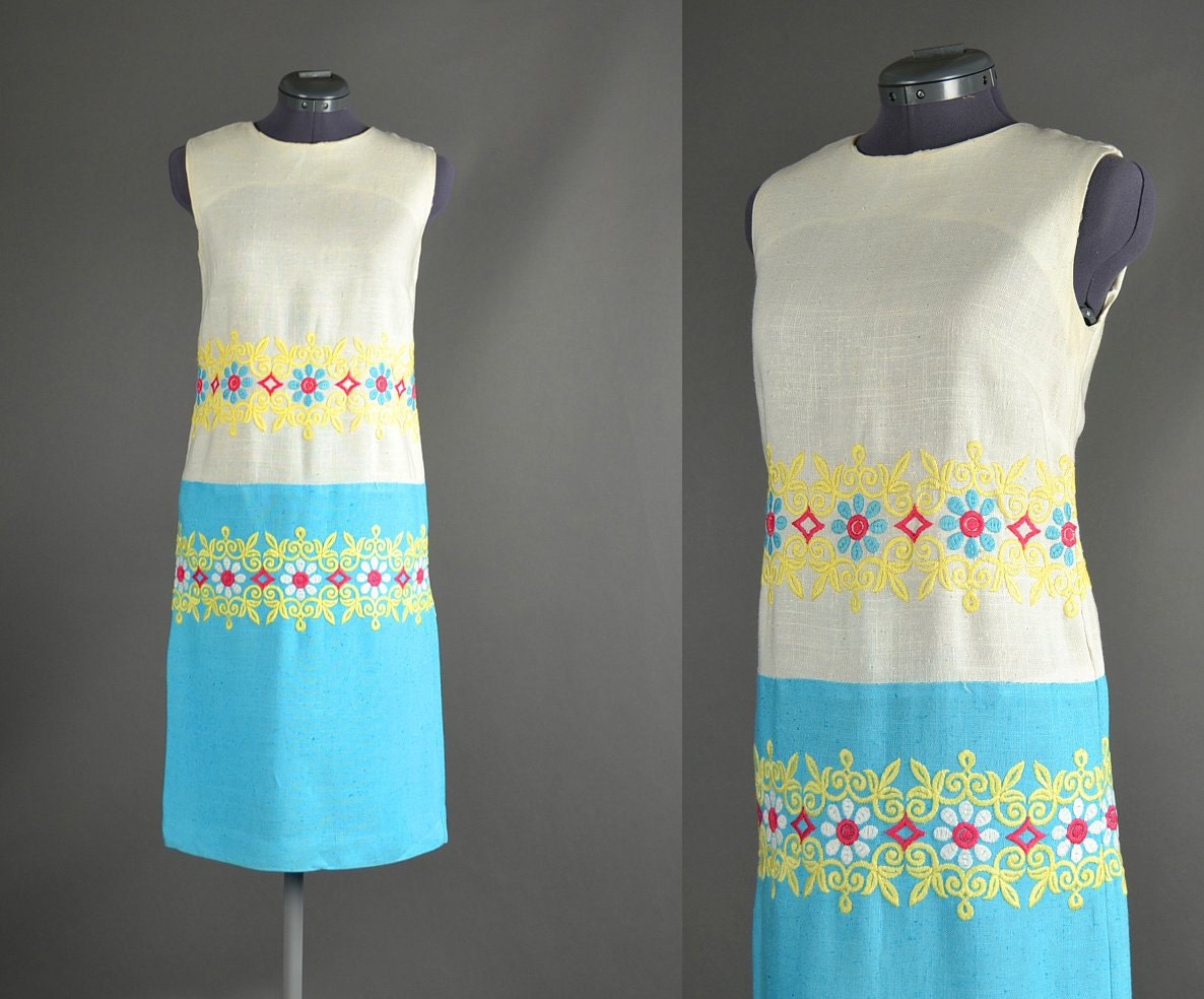 Vintage 1960s Dress / 60s linen embroidered dress / linen day dress