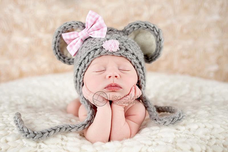 Newborn Mouse Hat .. Valentines day Hat .. Newborn photo prop ... baby hat ... newborn bonnet .. Mouse bonnet .. SIZE NEWBORN