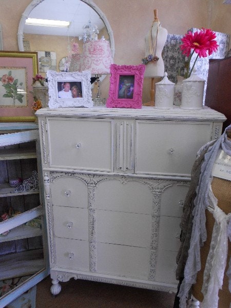 Depression Chest of Drawers with Cabinet Top