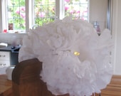 12 Church Pew Clips secure wedding pew decorations, ribbon bows, mason jars, pew bows, pew decorations and aisle markers to church pews.