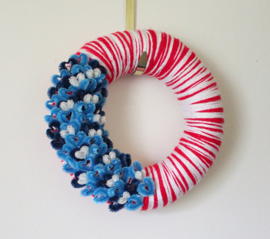 Red White Blue Wreath, Patriotic Yarn Wreath, Fourth of July Wreath, 12 inch size - READY TO SHIP
