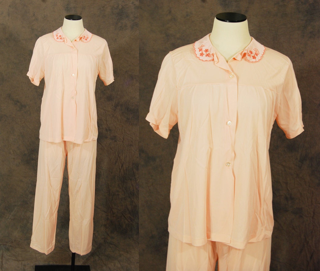 vintage 60s Pajamas - Peach Nylon Night Shirt and Pants Set Sz M