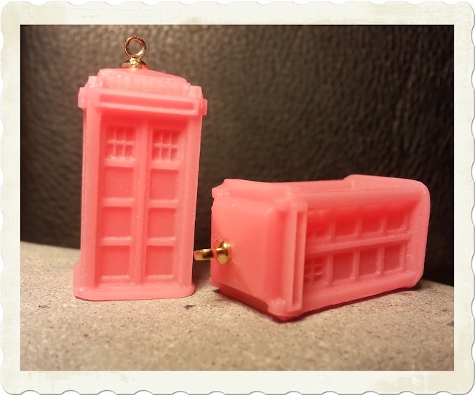 Doctor Who 3D Tardis Earrings Pink Happiness Patrol