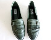 Vintage Size 8 Slip on Tassel Cut out Buckle Shoes