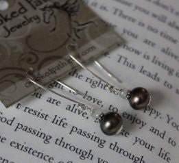 Handmade Freshwater Pearl and Prehnite Earring on Sterling Silver "Union"