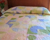 Queen Bed Quilt Circles And Curves