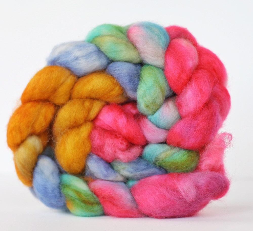 Wild Zinnia 4 oz- BFL Superwash Wool Handpainted Top/Roving for Spinning or Crafting
