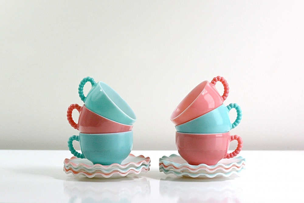 Vintage Hazel Atlas Pastel Ruffle Tea Cups and Saucers