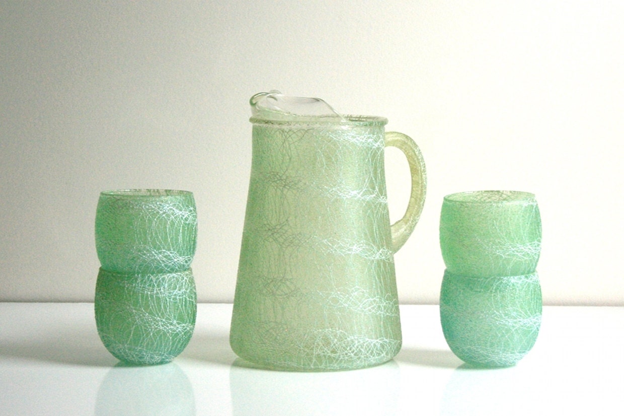 Mid Century Green Spaghetti Glass Set