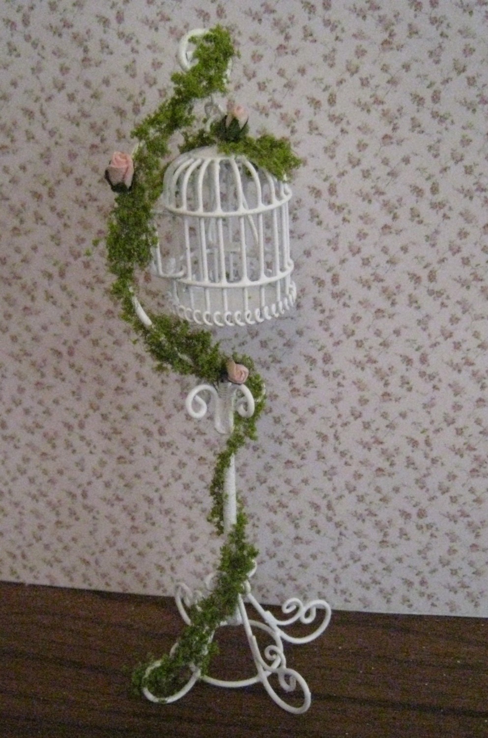 white metal bird cage, 1":1' Twelfth scale dollhouse miniature