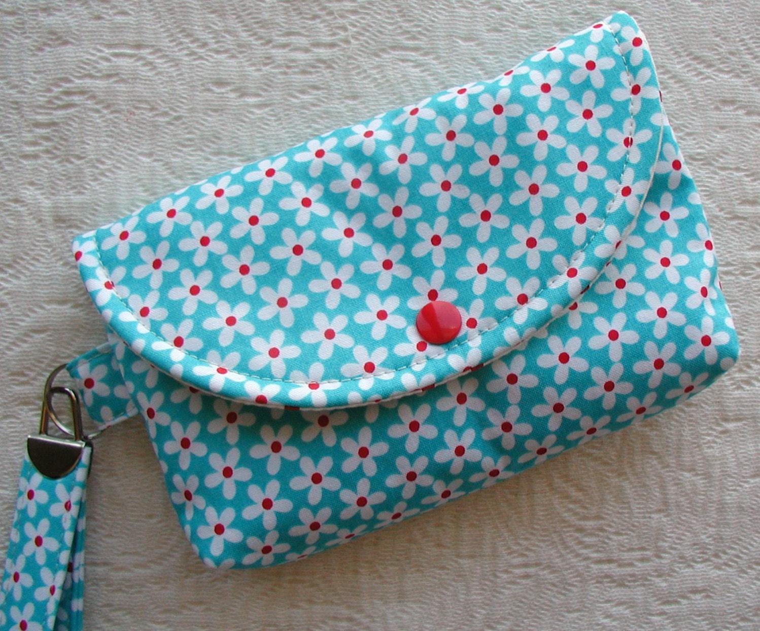 Large Snap Wristlet... Sweetcakes Petals in Red and Aqua