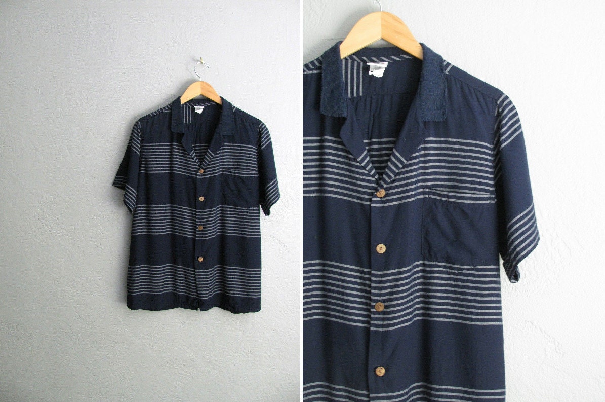 vintage men's '80s navy blue & grey STRIPED SUMMER short sleeve button-up shirt. size l.