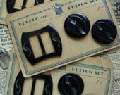 One Antique  Bakelite Belt Buckle and Button set on Original Card