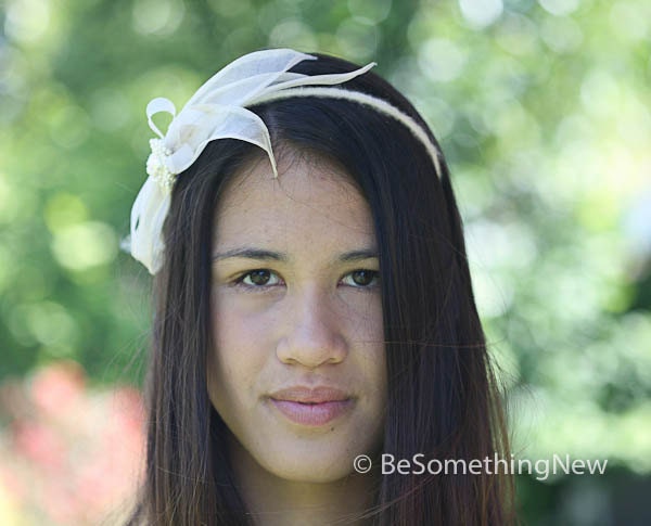 wedding headband with a vintage petal bow and pearls