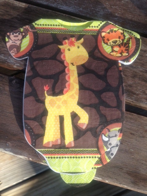 Set of 30 Baby shower onesie napkins and decoration with jungle safari animals, featuring a happy giraffe on the front. Il_170x135
