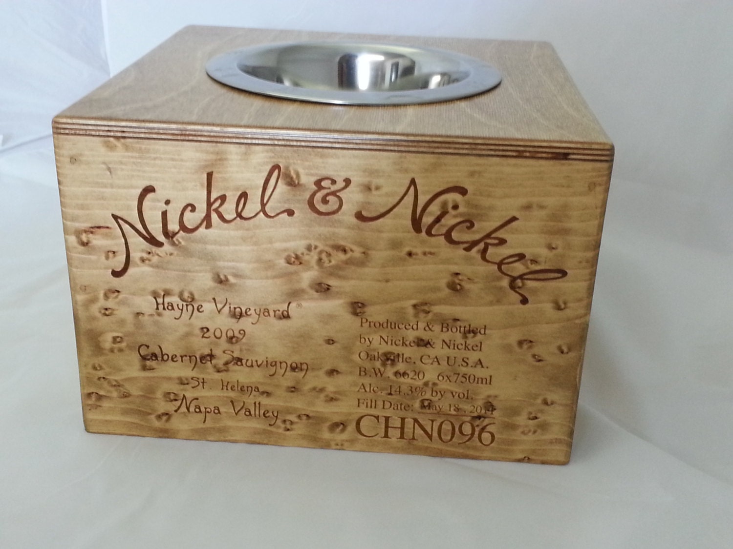 Authentic Wine Crate Pet Feeder-Nickel & Nickel with Birdseye