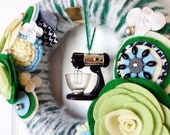 Retro Mixer-  The Original Felt Yarn Wreath -  Retro Door Decoration in Green, Cream and Black- Home Decor Art Textile