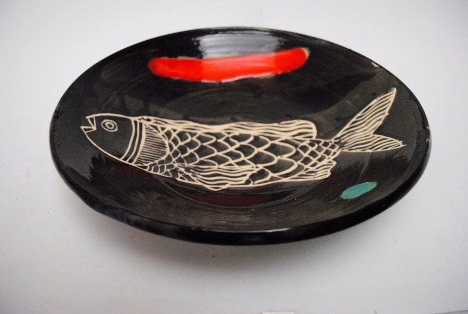 Fish bowl with red stripe and aqua dot