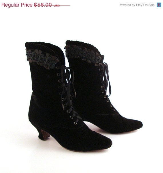 SALE Black Granny Boots Vintage 1980s Lew Magram Velvet Lace Up Women's size 6