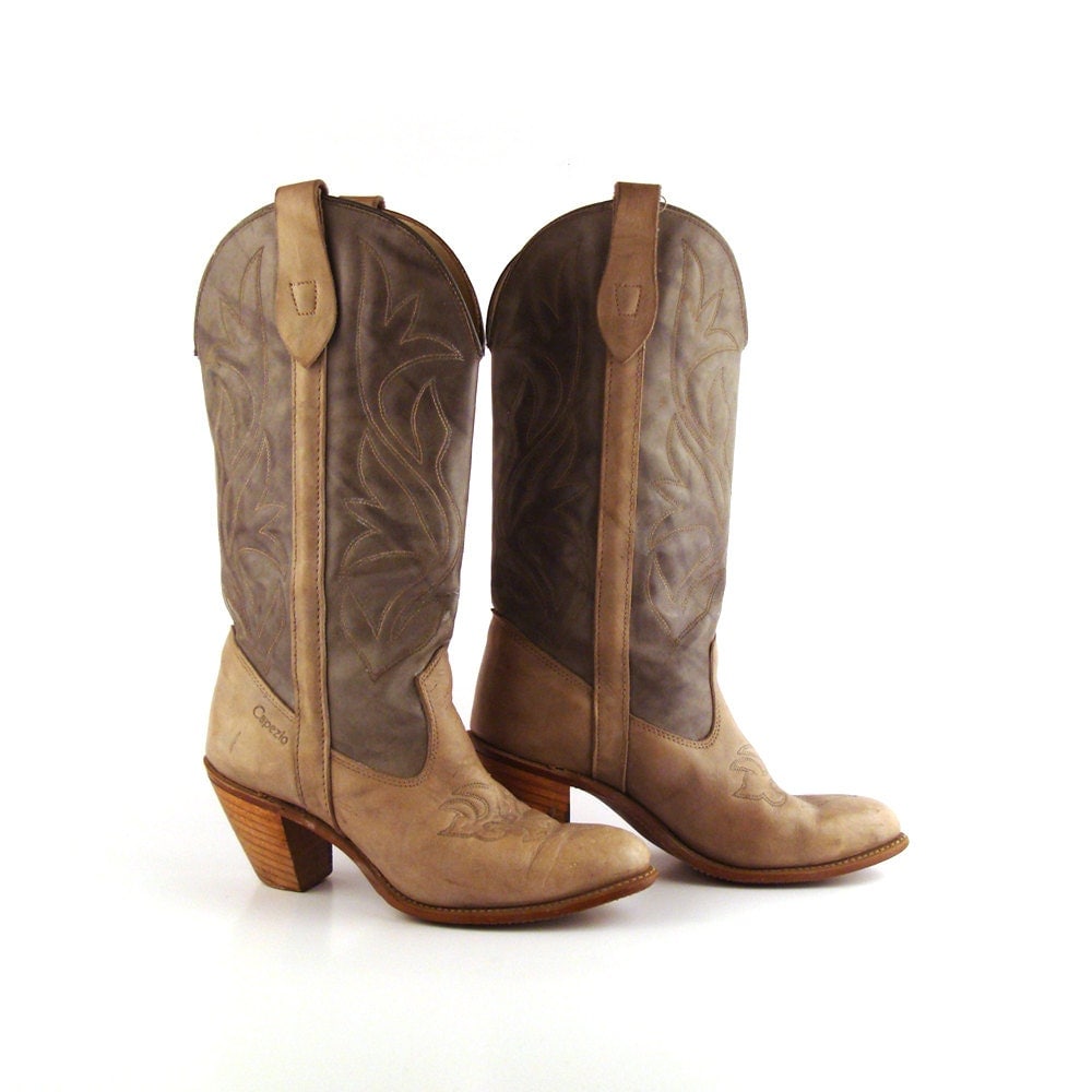 Women's Cowboy Boots Vintage 1970s Capezio by purevintageclothing