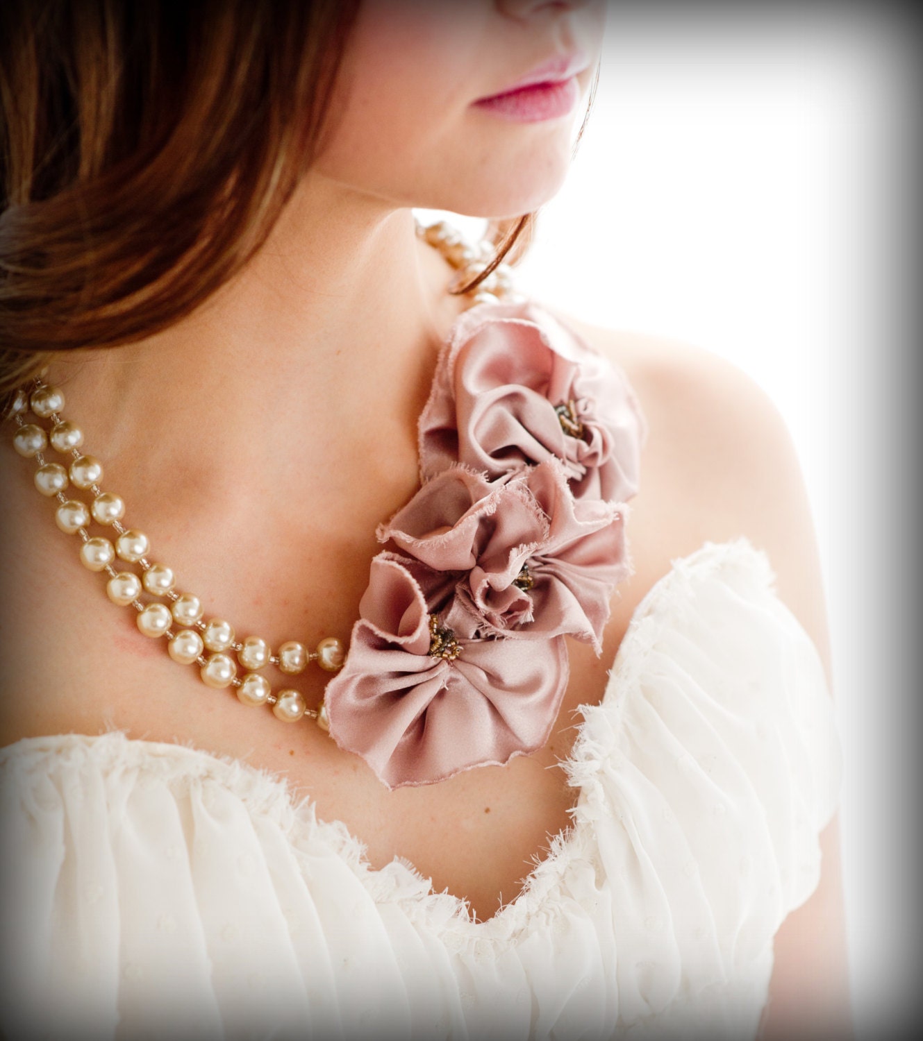 Pretty Posie Flower and Pearl Necklace