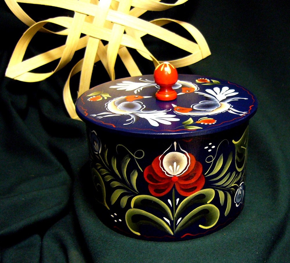 Round Rosemaled Treasure Box-With Nordic Song Birds