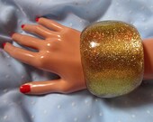 Vintage Asymmetrical Gold Glitter Bangle