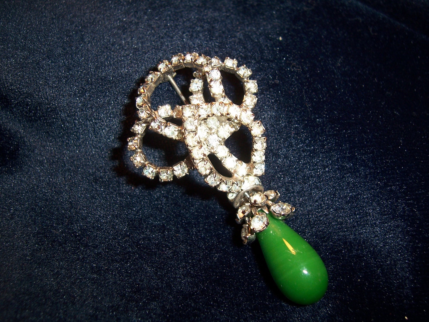 Vintage Rondelle Rhinestone Dangle Drop Jade Bead Brooch Pin