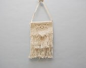 vintage 1960s macrame shoulder bag