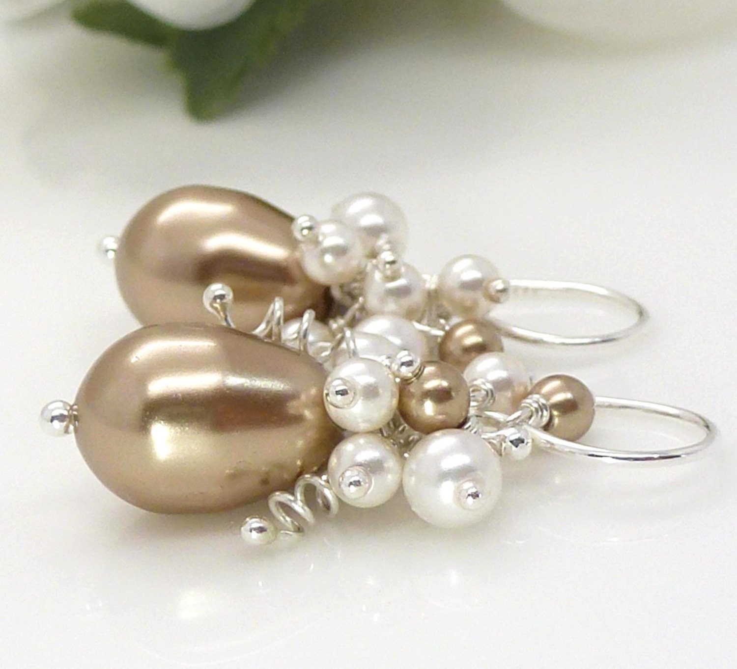 White and champagne pearl earrings, wedding jewelry, brown and ivory pearl bridal jewelry