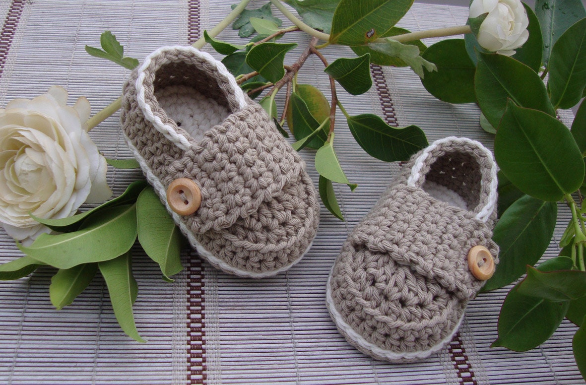Crochet baby booties little loafers taupe and cream- 3/6 months ready to ship with gift box