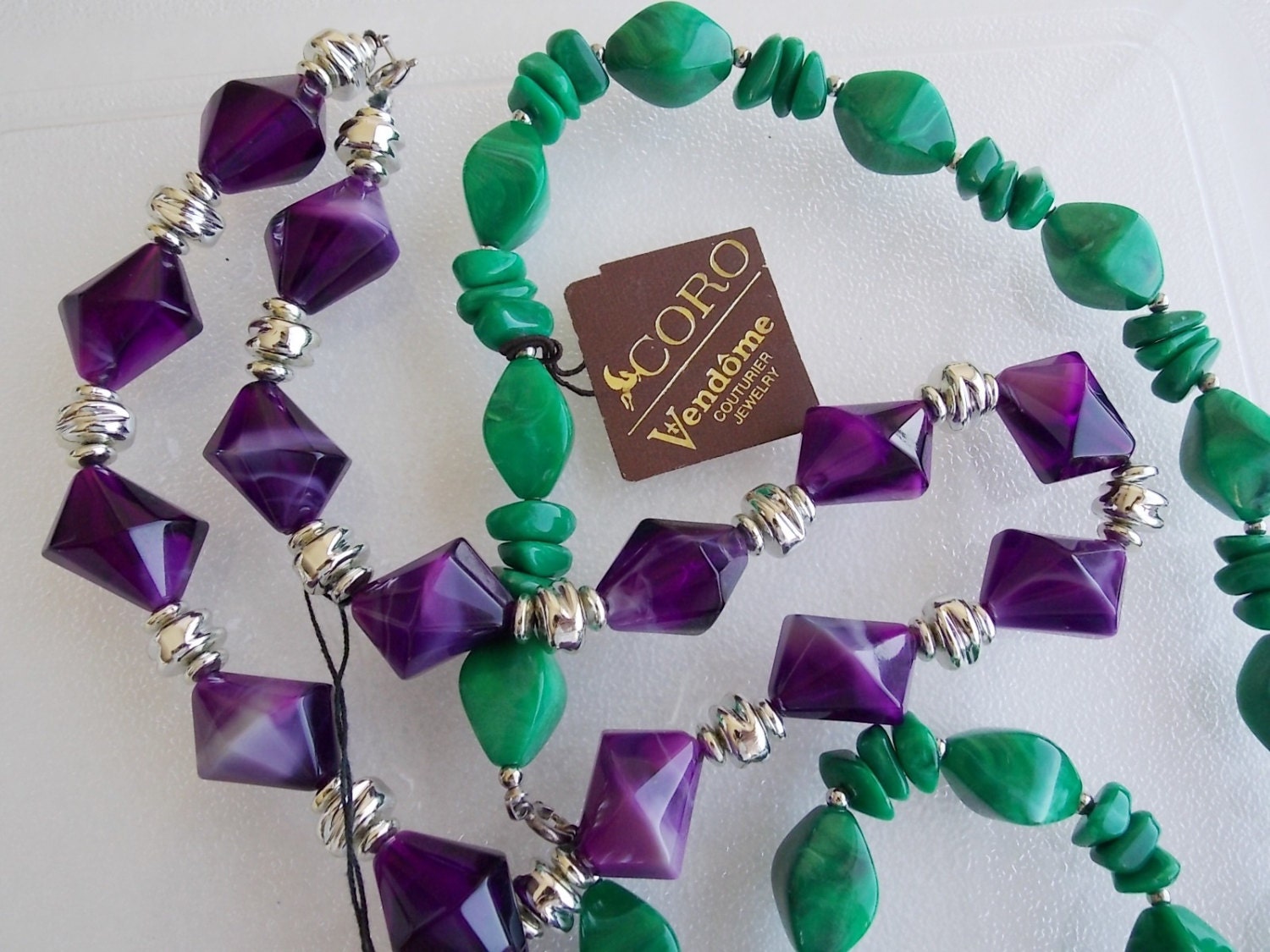 Vendome long Necklace emerald green beads 24 inches