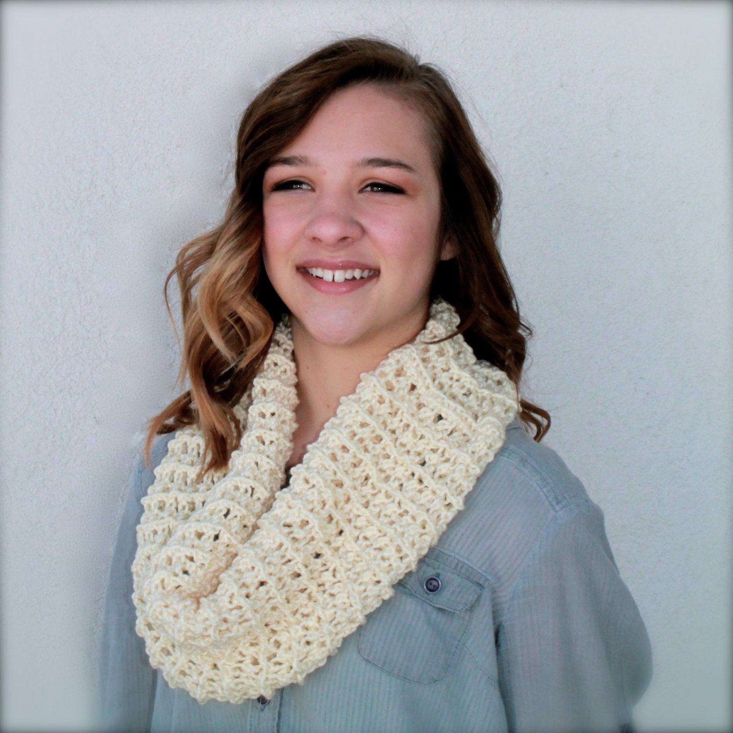 creamy cowl