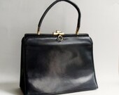 Gucci purse / vintage 1960s Gucci handbag / black leather handbag / vintage designer / Gucci bag