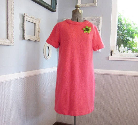 60s Wiggle Dress // Vintage Coral Pink // 1960s Size Large