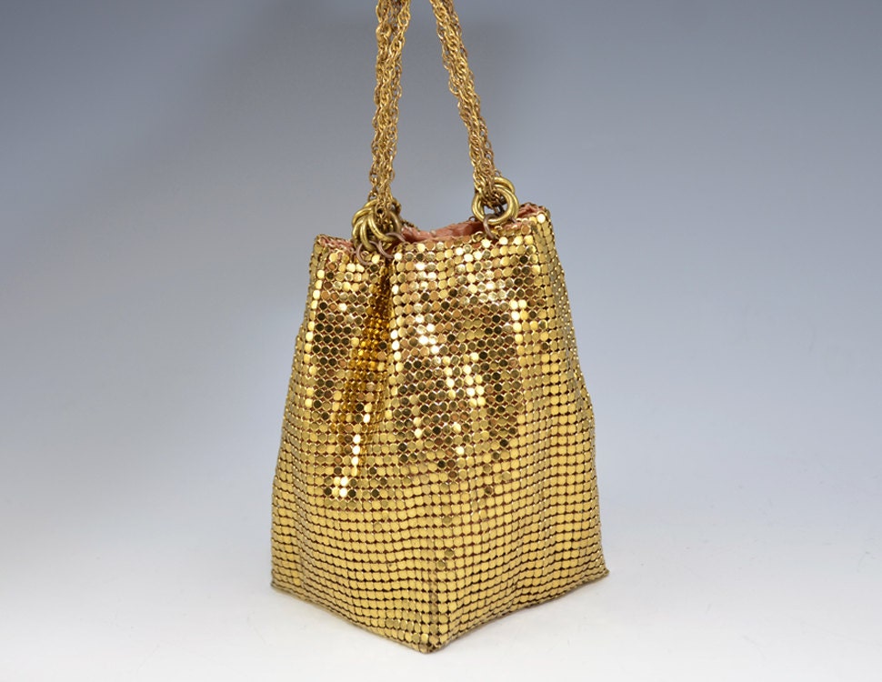 Whiting Davis Gold Mesh Drawstring Pouch Purse Bag 40s Vintage - 2487