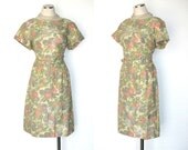 Vintage 50s Floral Dress / 1950s Dress / 50s Dress / Pastel Pink Dress / Party Dress / Brocade Dress / Sheath / Wiggle / Bombshell / Size M