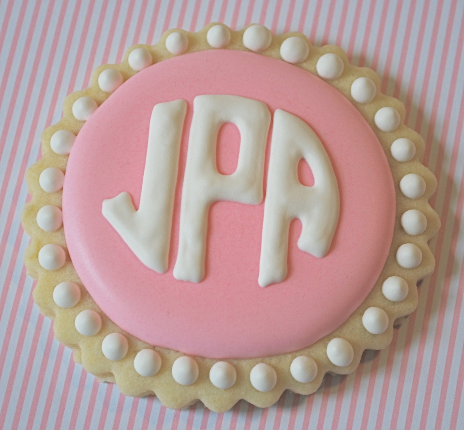 Preppy Circle Monogram Decorated Sugar Cookies (12)