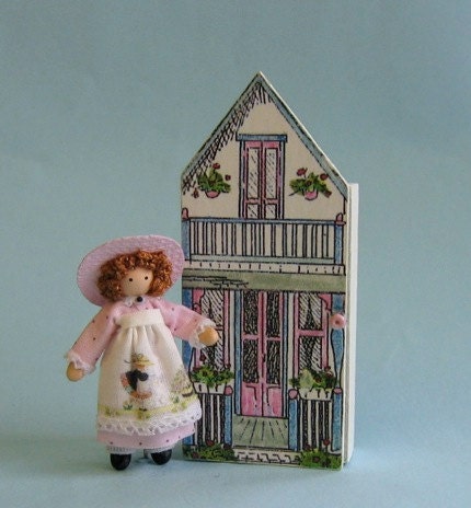 Miniature 1/4" and 1" scales doll and dollhouse kit
