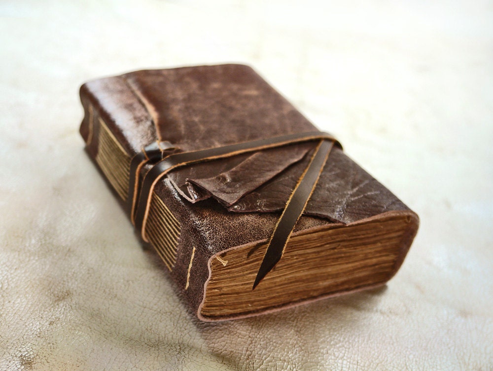 Super Thick Leather Journal in Vintage Style - Brown Medieval Journal, Notebook, Diary with Tea Stained Paper - Old Pages