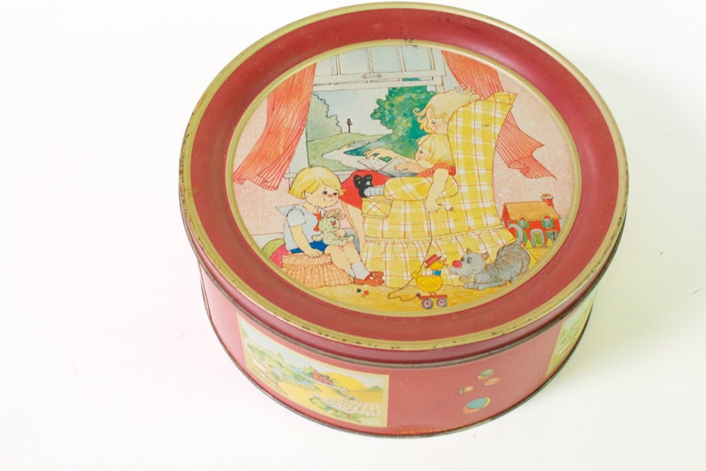 Vintage Story Time tin box