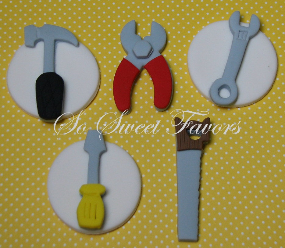 Fondant edible cupcake toppers - Assorted tools